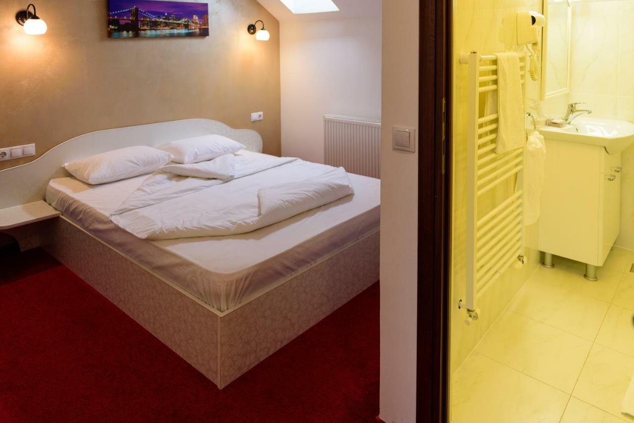 Ferienwohnung Equinoxe Royal Reghin Exterior foto